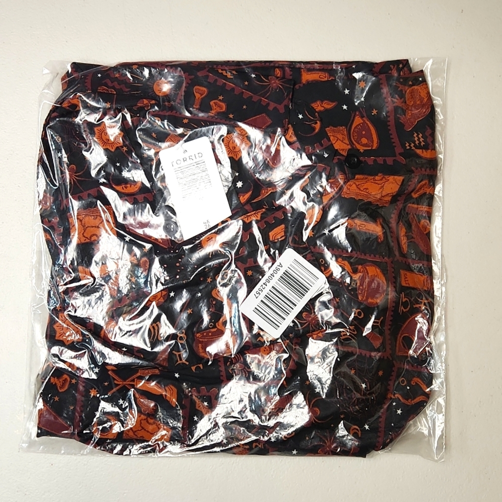 ❤️NWT TORRID DISNEY HOCUS POCUS BOW BLOUSE LONG SLEEVE HALLOWEEN - - Picture 8 of 12